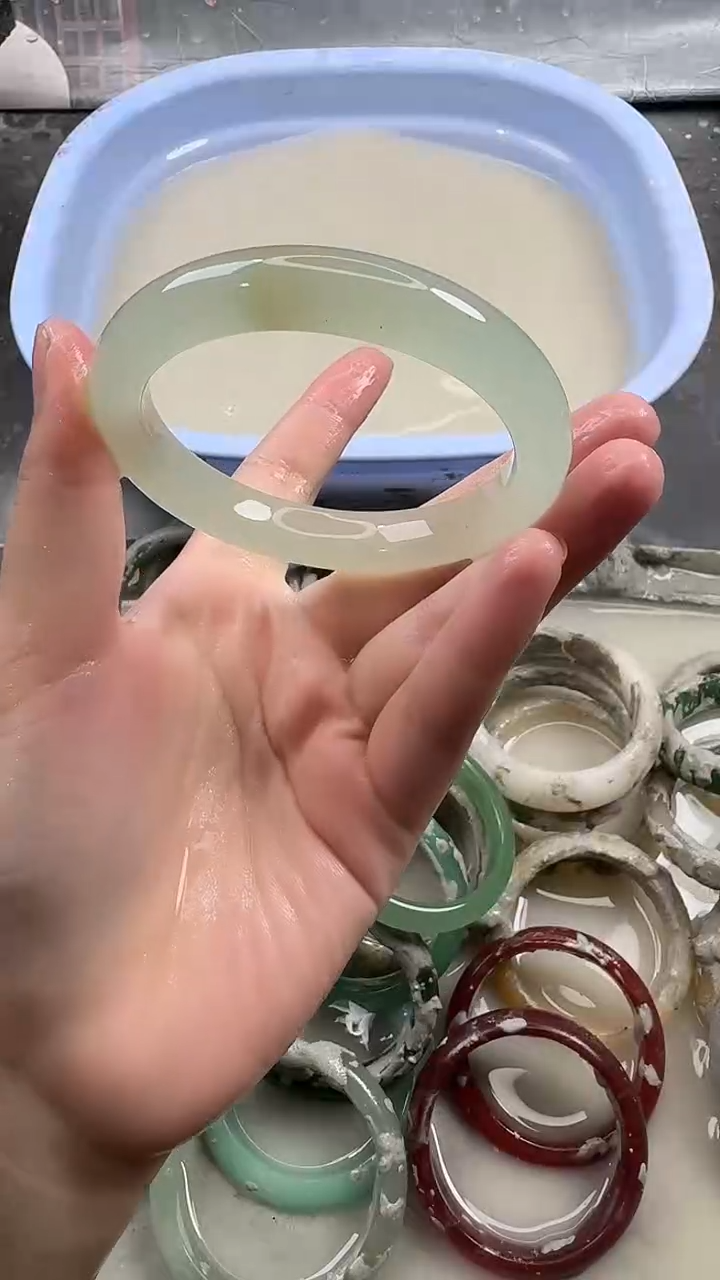 未镶嵌手镯石英质玉25