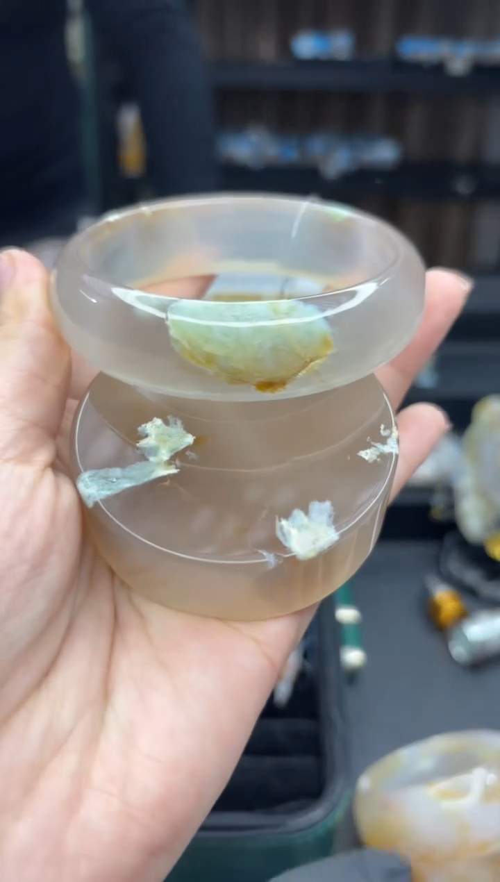 【闪购商品】石英质玉手镯未镶嵌706（62圈赠送镯心）