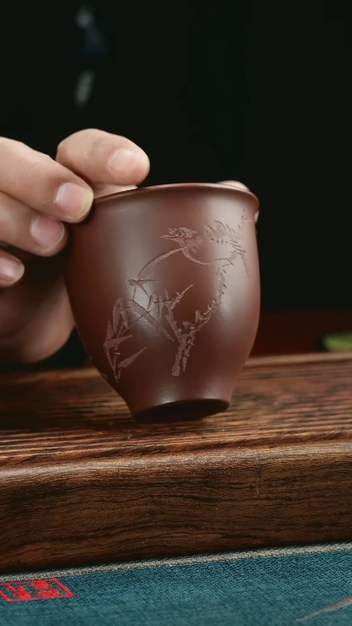 【闪购商品】紫砂茶杯紫泥金钟小鸟