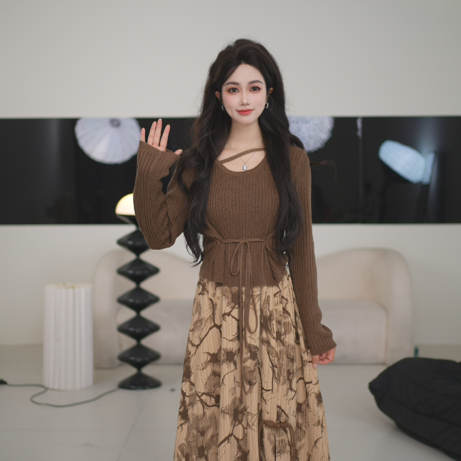 Basic House/百家好春季显瘦气质田园风娃娃领套装K982