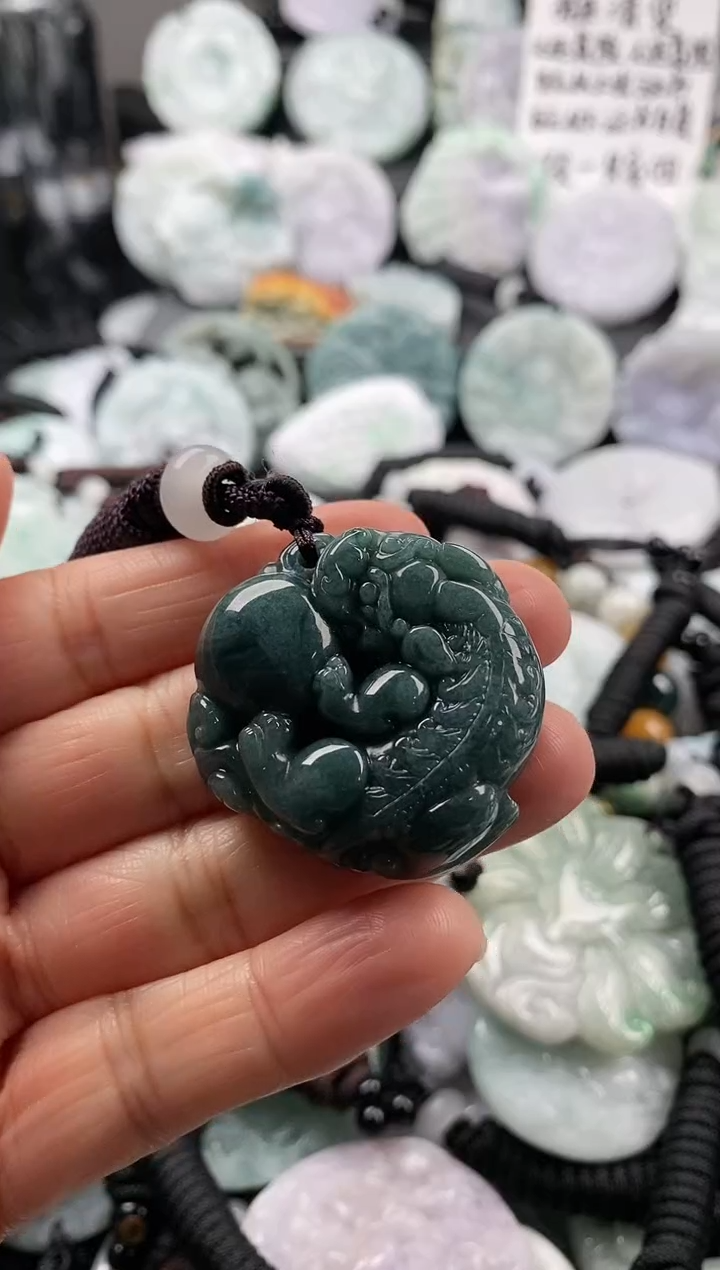 【闪购商品】翡翠吊坠(不含链)未镶嵌1