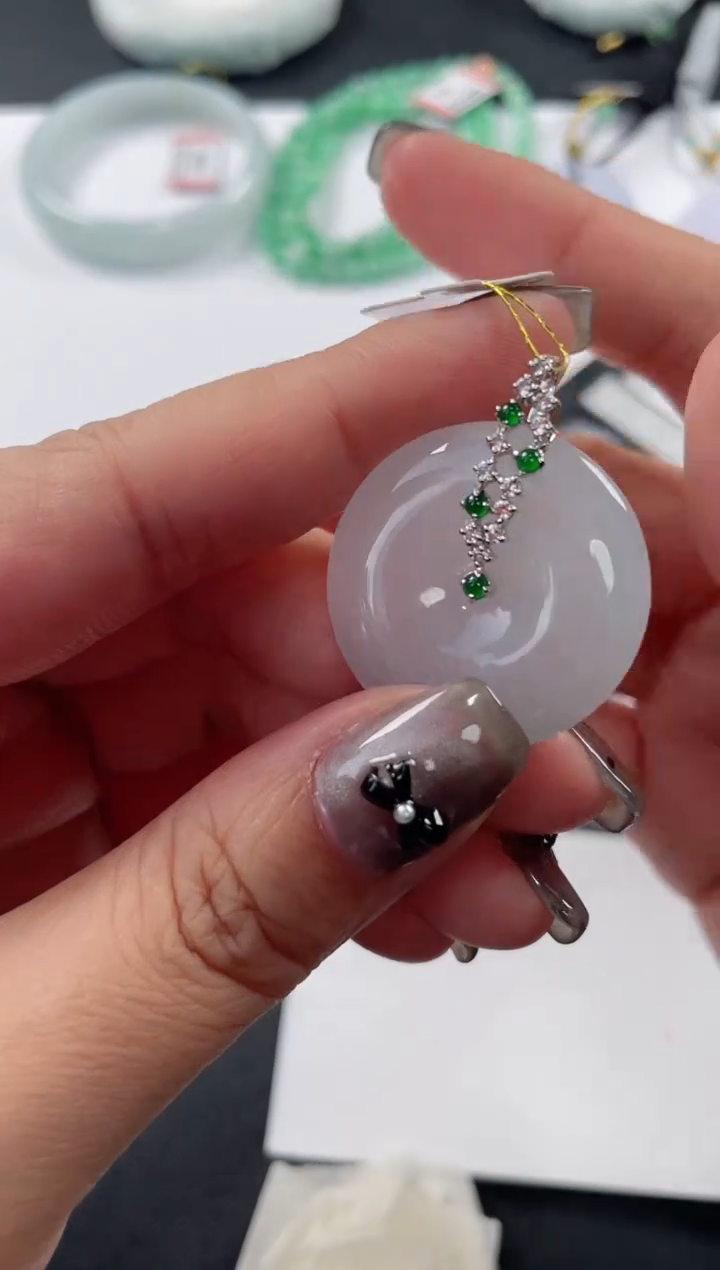 颈饰18K金镶嵌翡翠基地发货H 6126  
