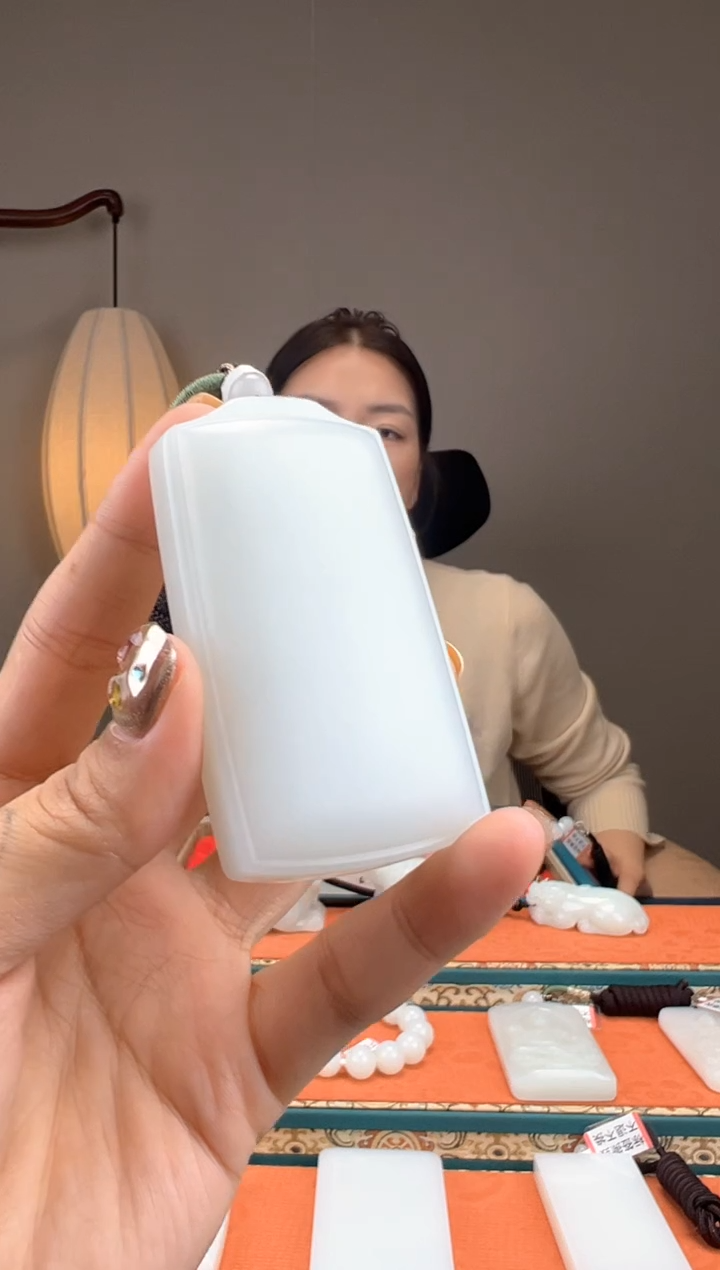 【闪购商品】和田玉颈饰未镶嵌1