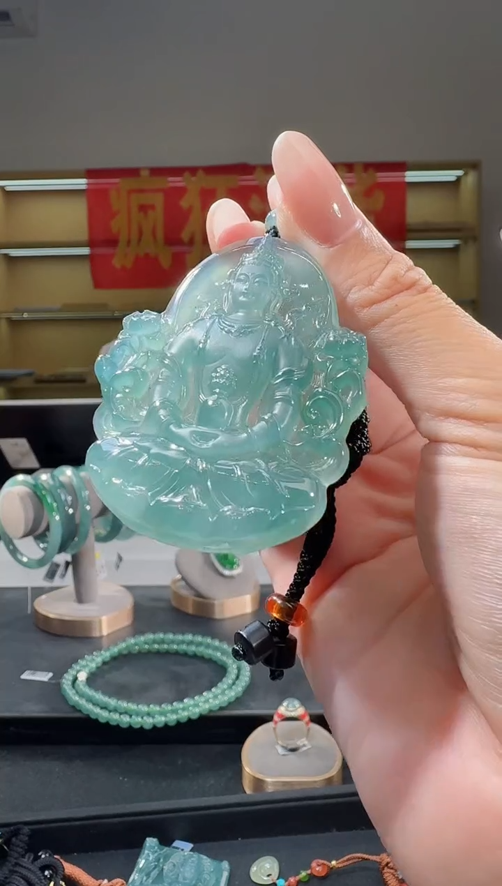 翡翠未镶嵌吊坠(不含链)度母