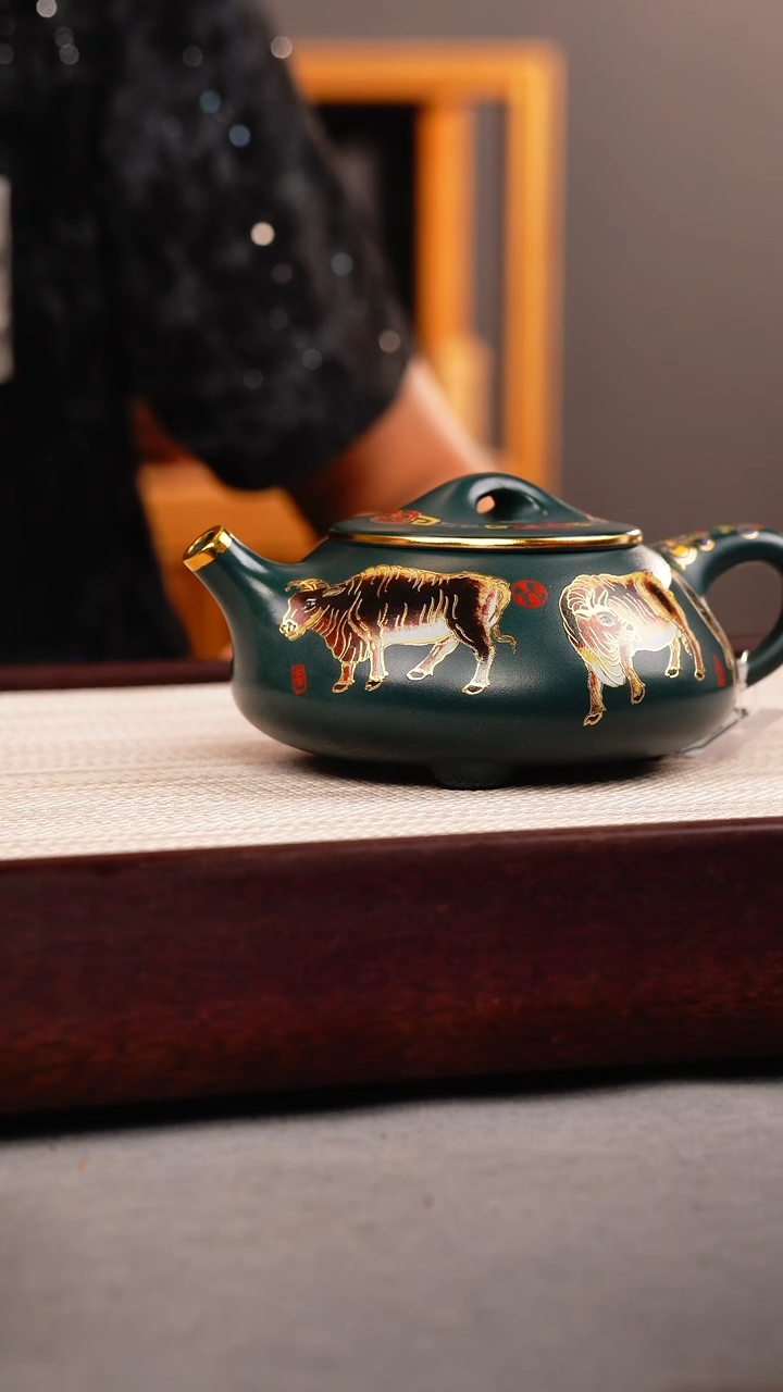 茶杯紫砂苏门答腊青 景舟石瓢 五牛珐琅彩