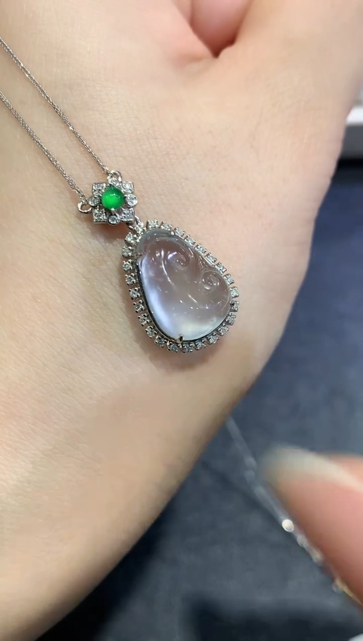 【闪购商品】翡翠颈饰18K金镶嵌C152   