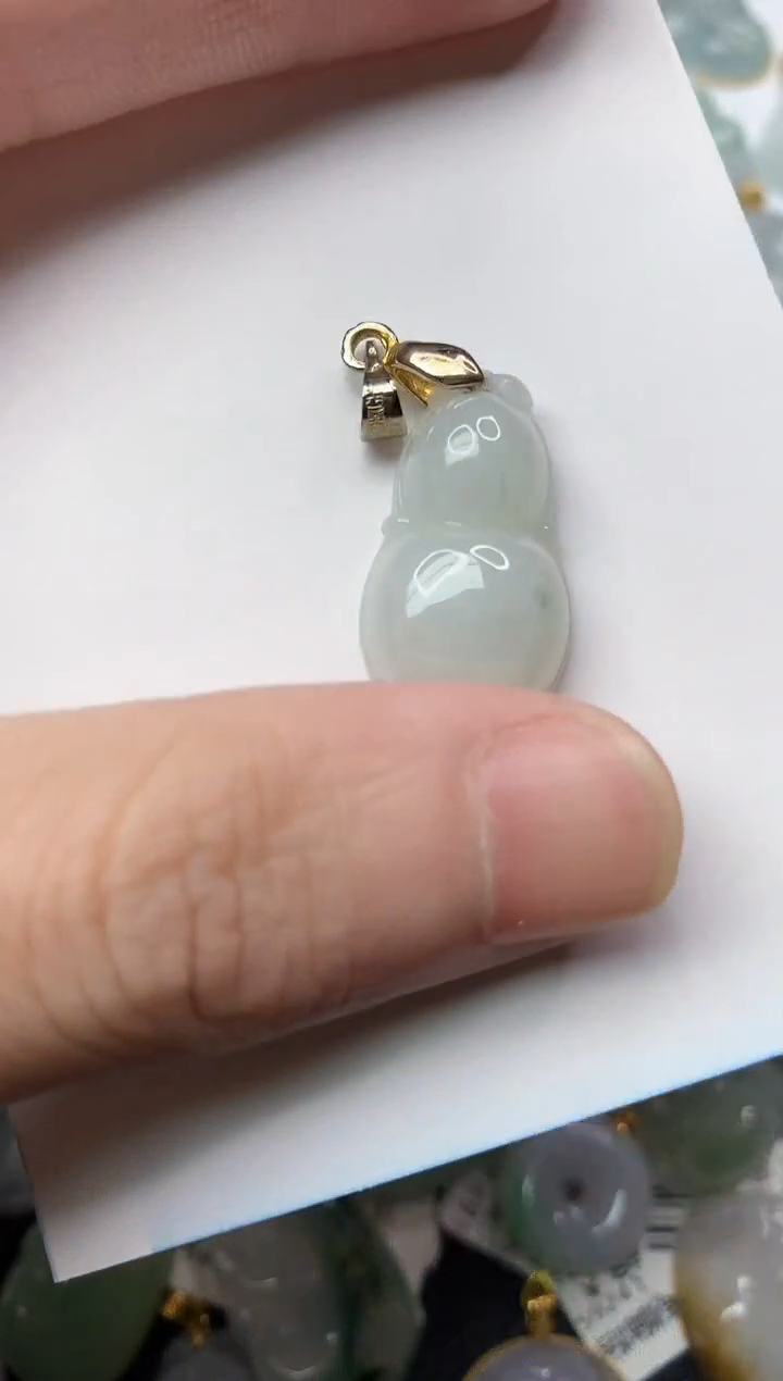 【闪购商品】翡翠颈饰合金1..........