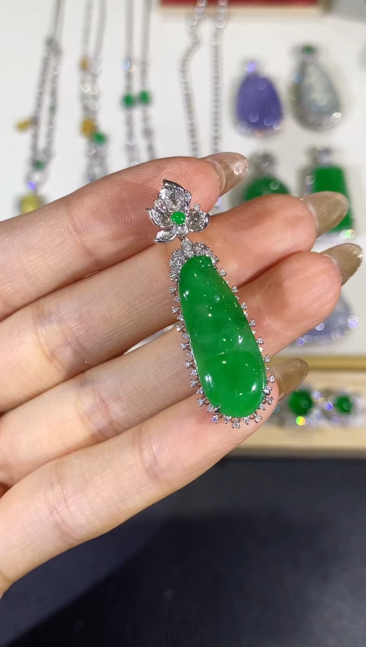 翡翠18K金镶嵌吊坠(不含链)团购78