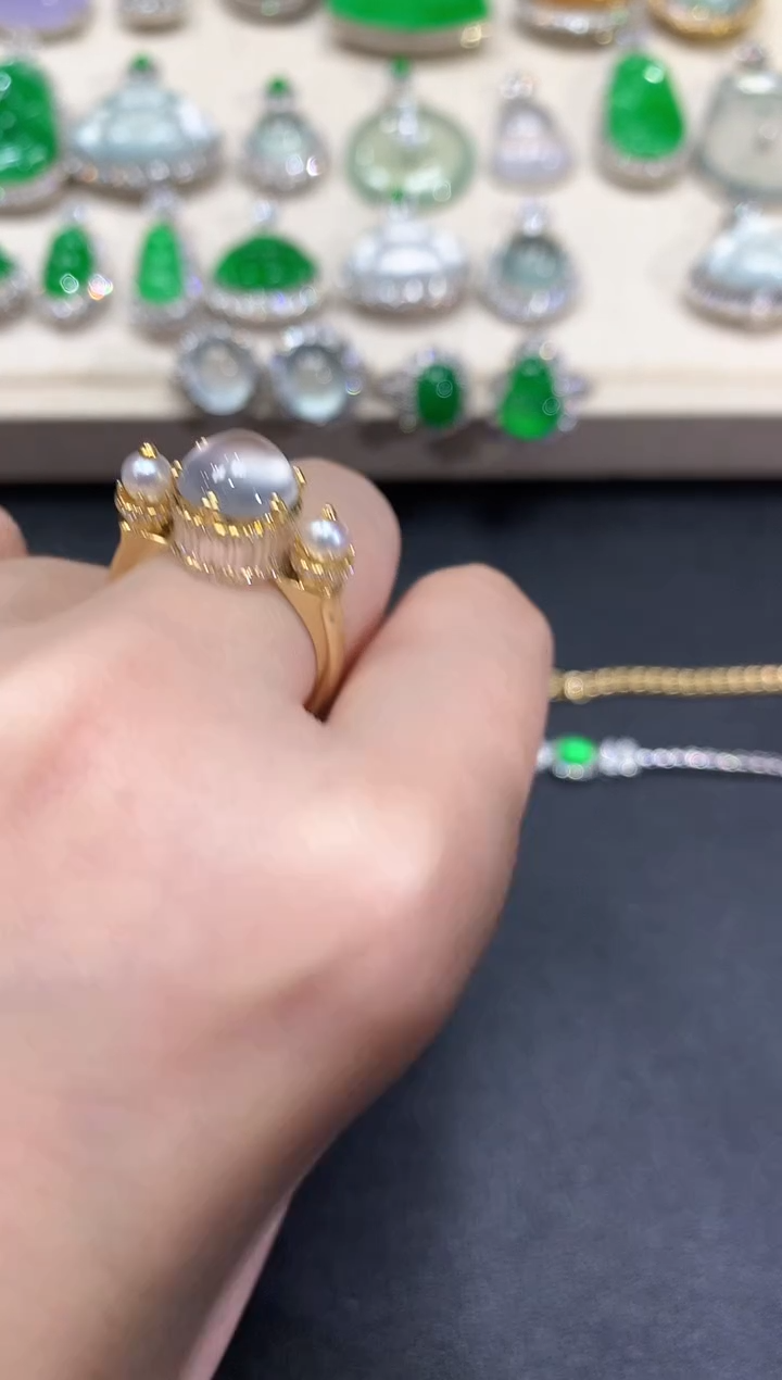 【闪购商品】翡翠戒指18K金镶嵌D30   