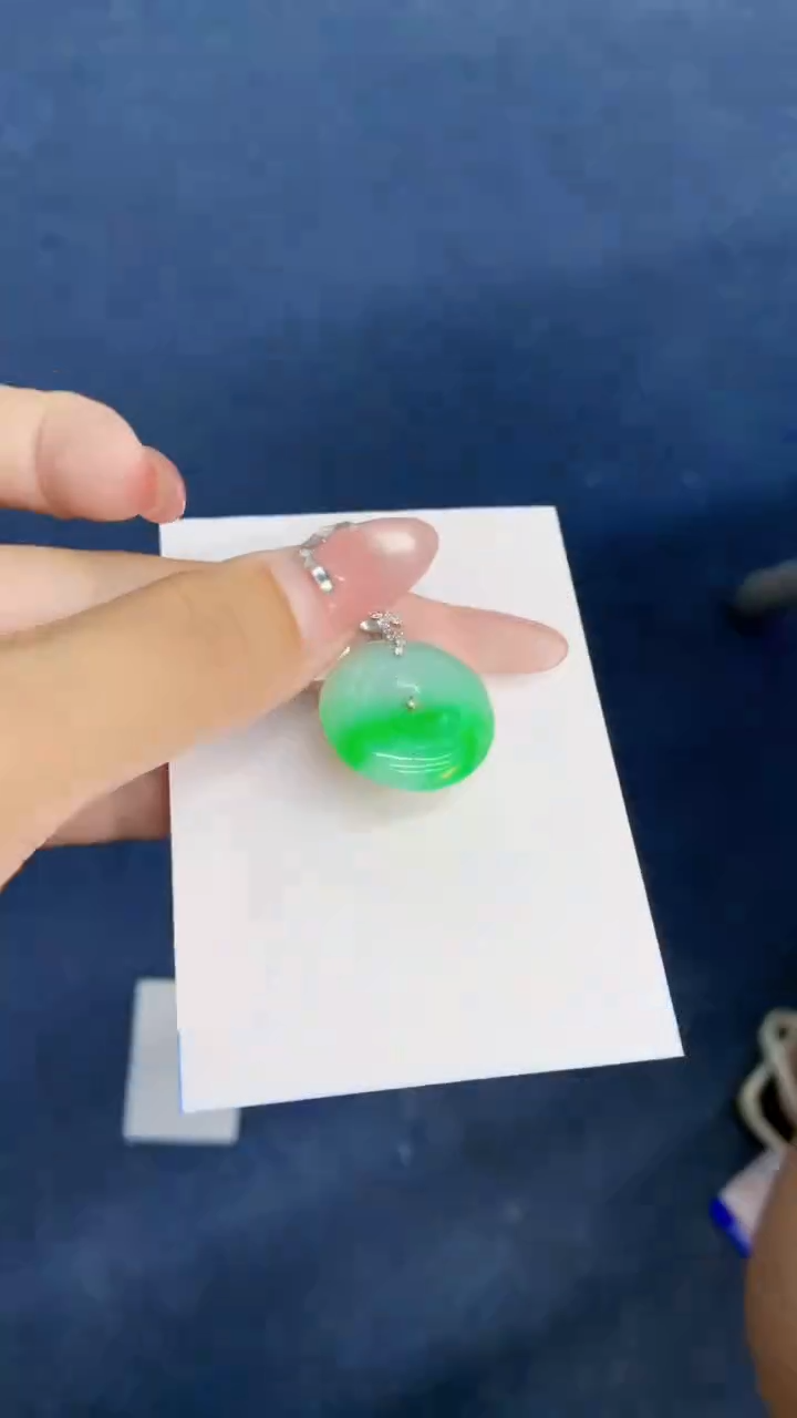 翡翠18K金镶嵌吊坠(不含链)1