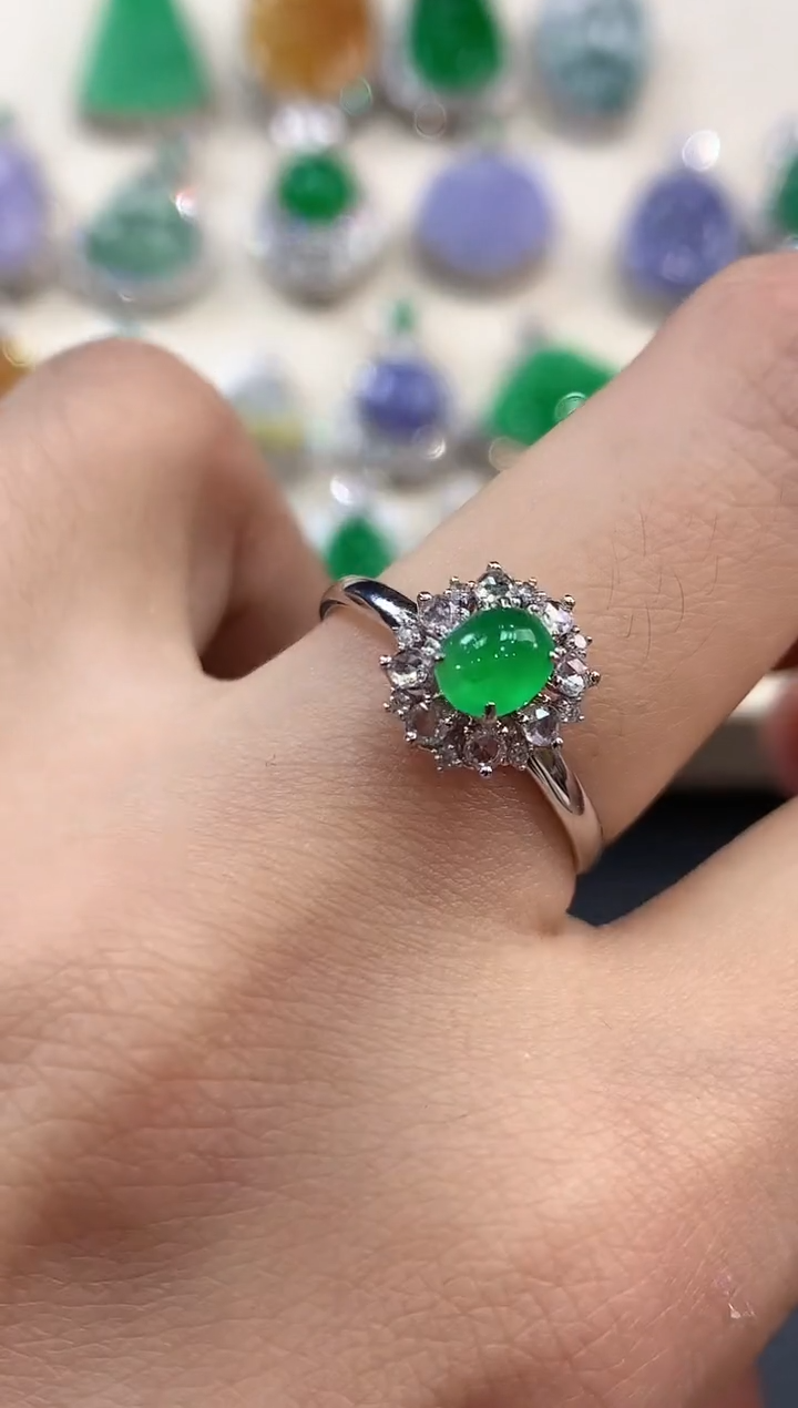 【闪购商品】翡翠戒指18K金镶嵌B119          