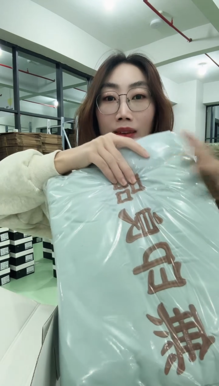 真丝真丝妮妮严选四件套浅蓝色色