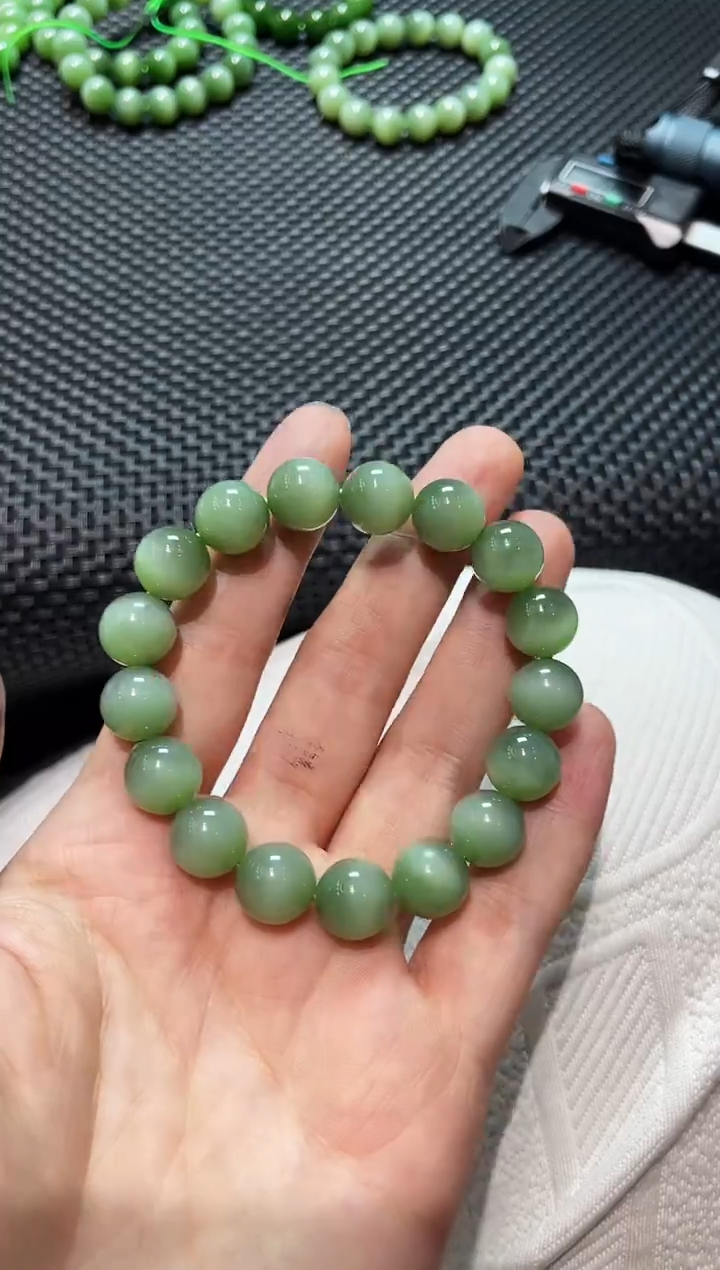 颈饰未镶嵌和田玉和田玉碧玉粉青猫眼手串12mm