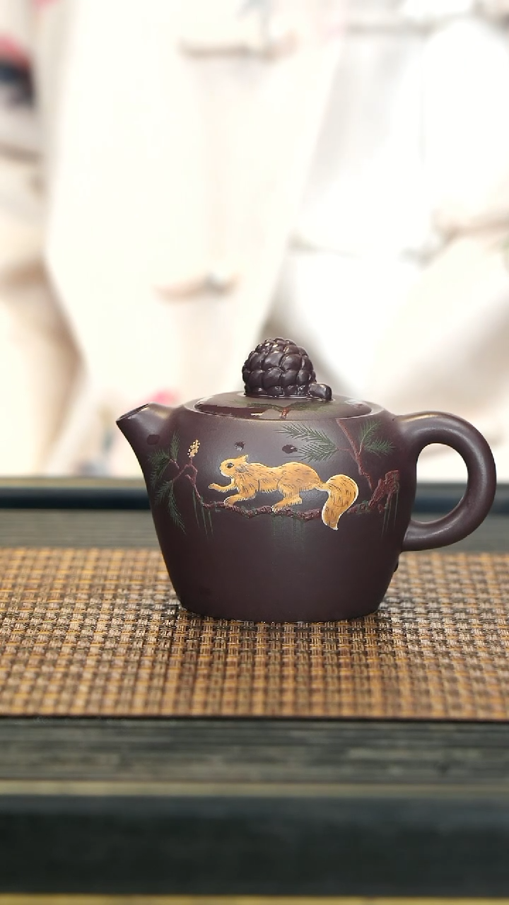 【闪购商品】紫砂茶壶23松果 紫茄泥