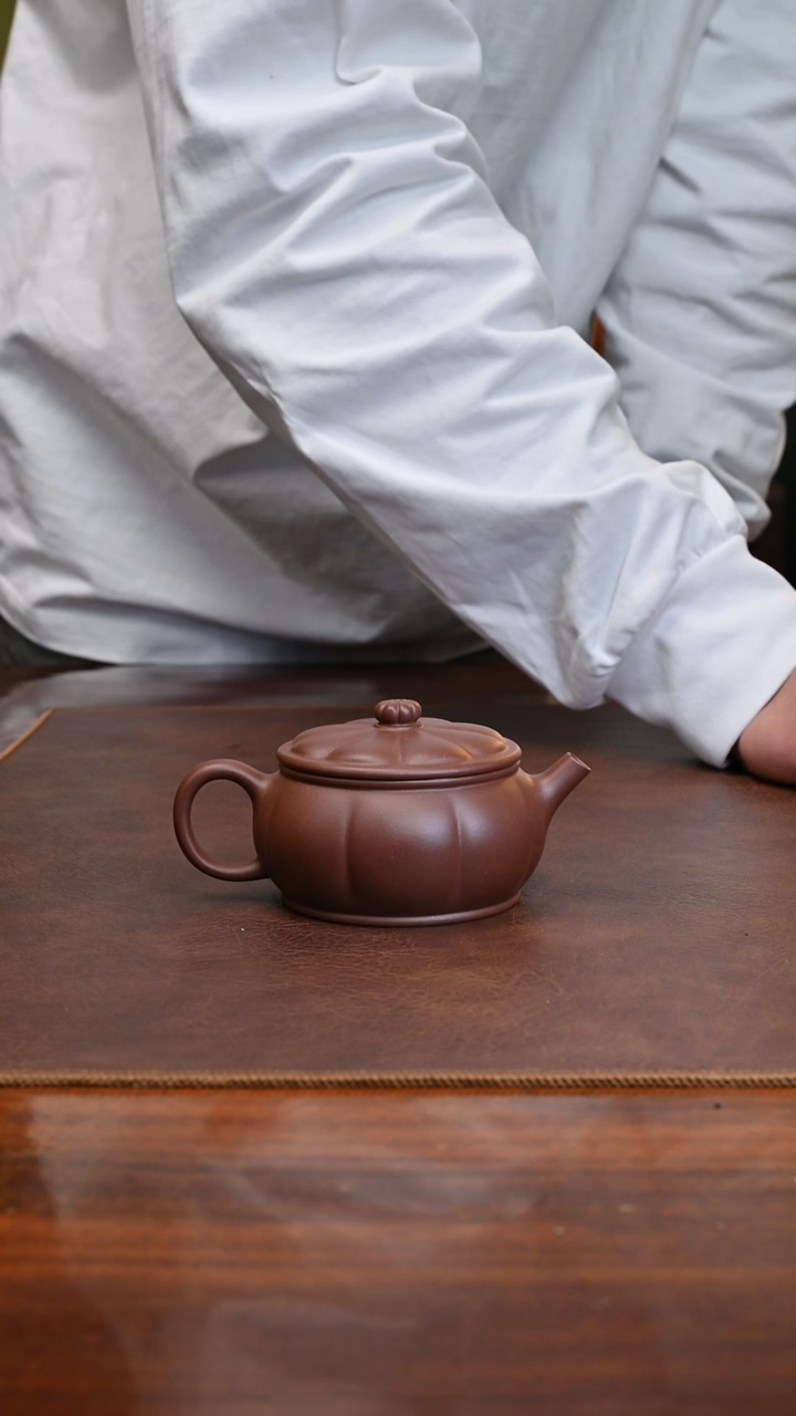 【闪购商品】紫砂茶壶八瓣锦囊120cc底槽青