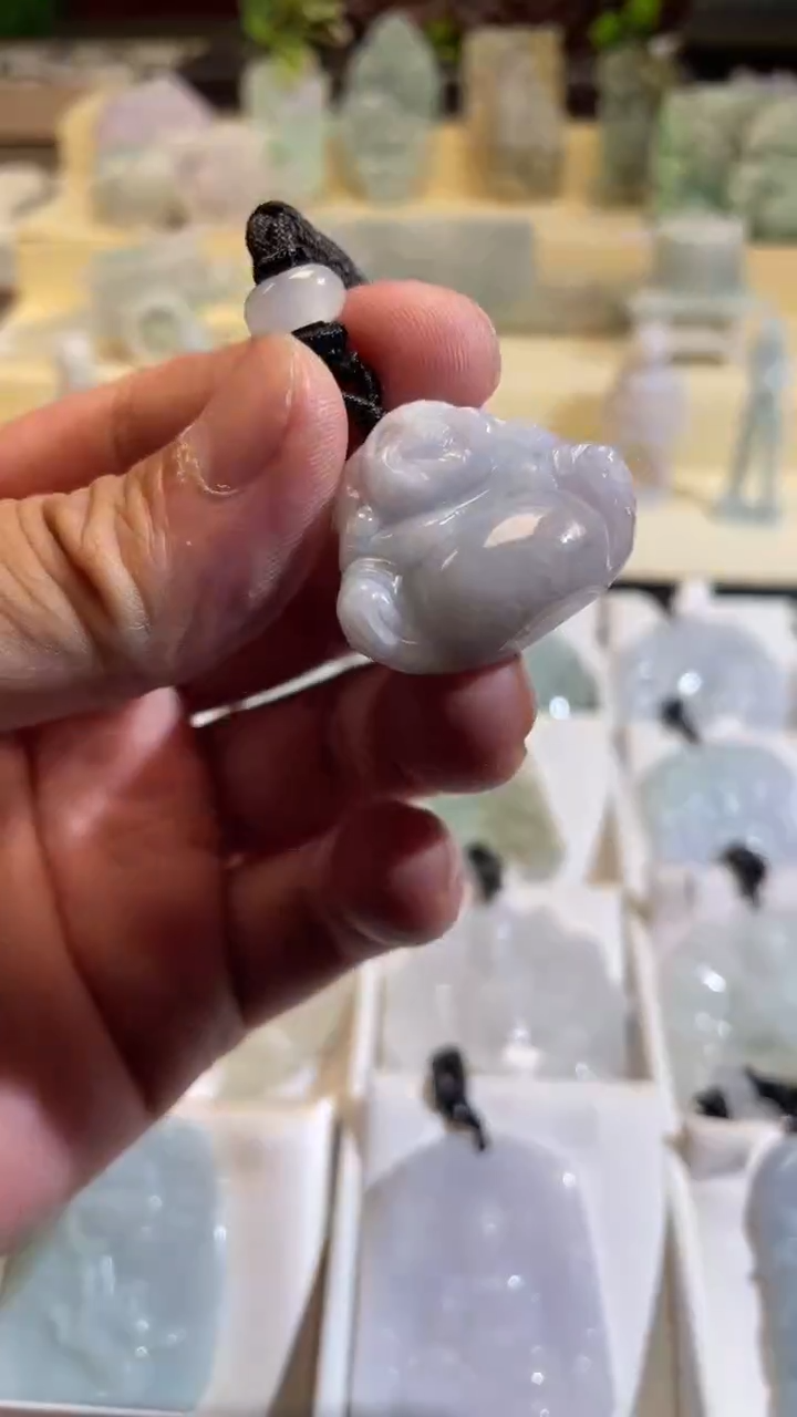 翡翠未镶嵌颈饰7/10/081