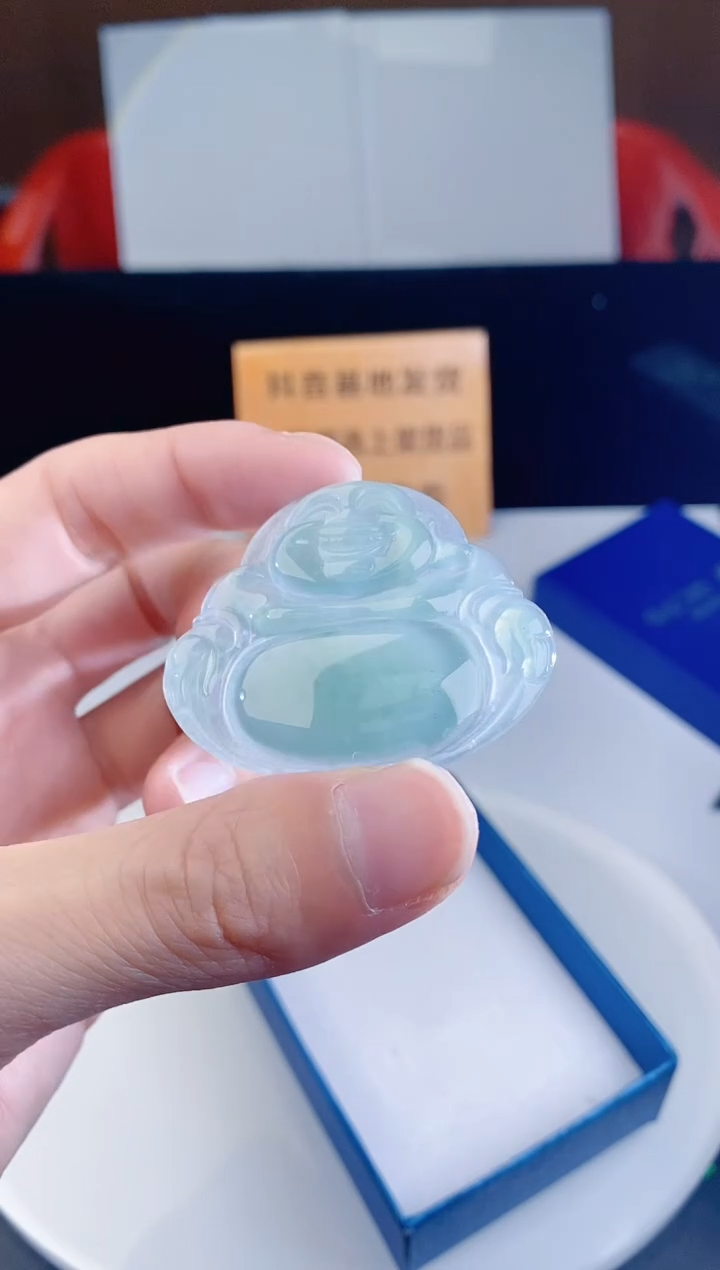 颈饰未镶嵌翡翠·
