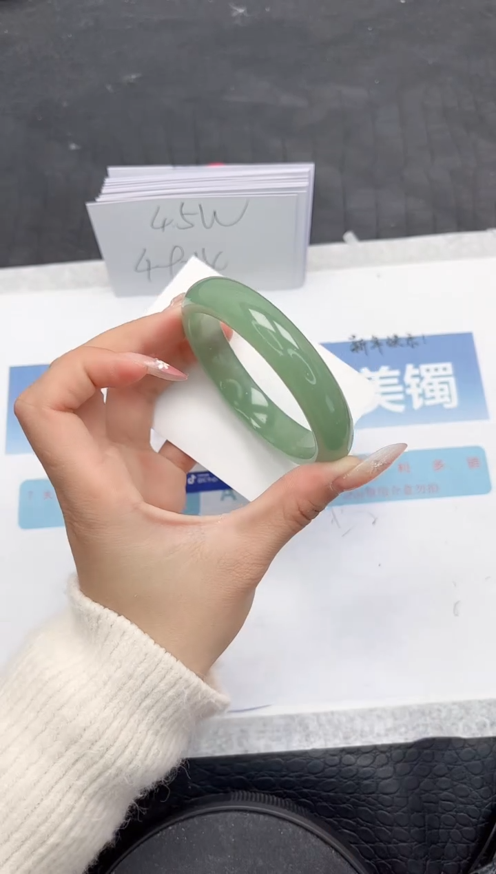 【闪购商品】石英质玉手镯未镶嵌Y386-58