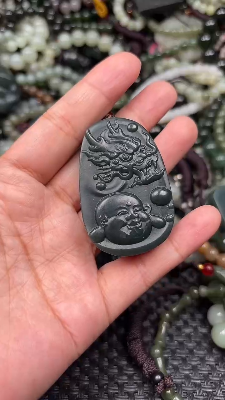 颈饰未镶嵌和田玉1