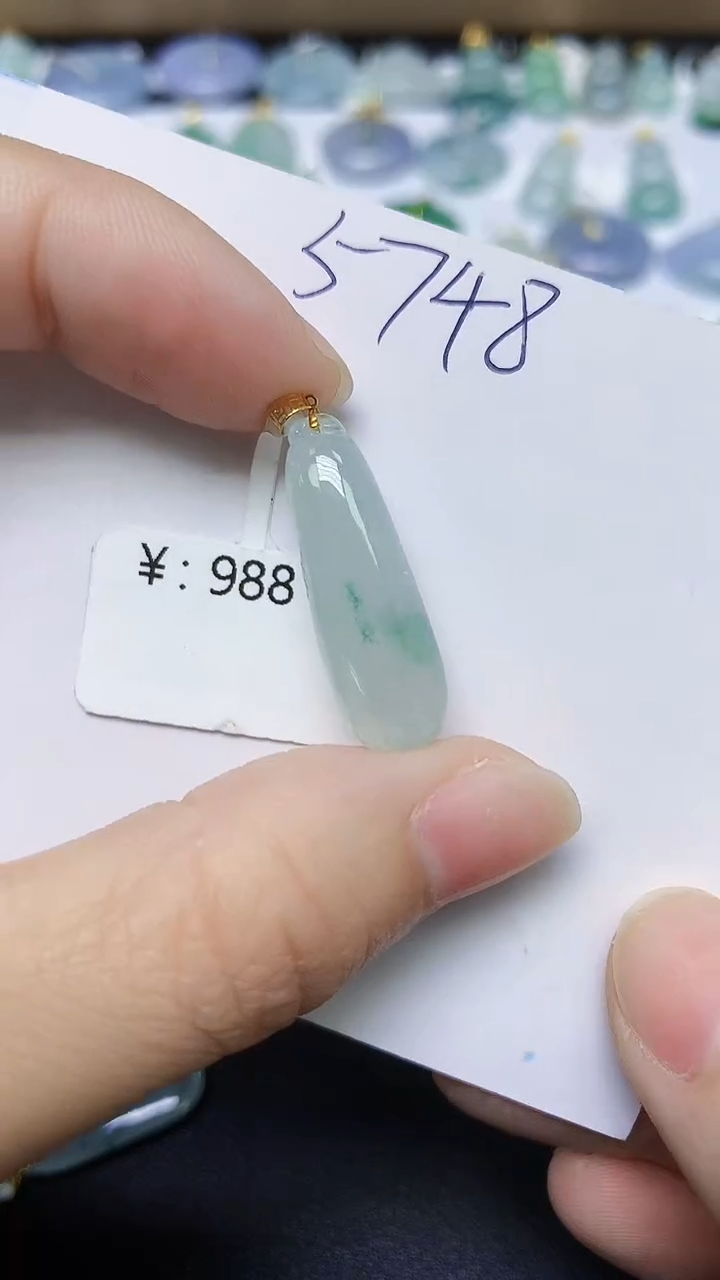 颈饰18K金镶嵌翡翠天然缅甸A货翡翠百元以上9元证书费自理