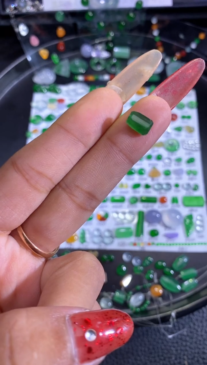 未镶嵌挂件翡翠珠子