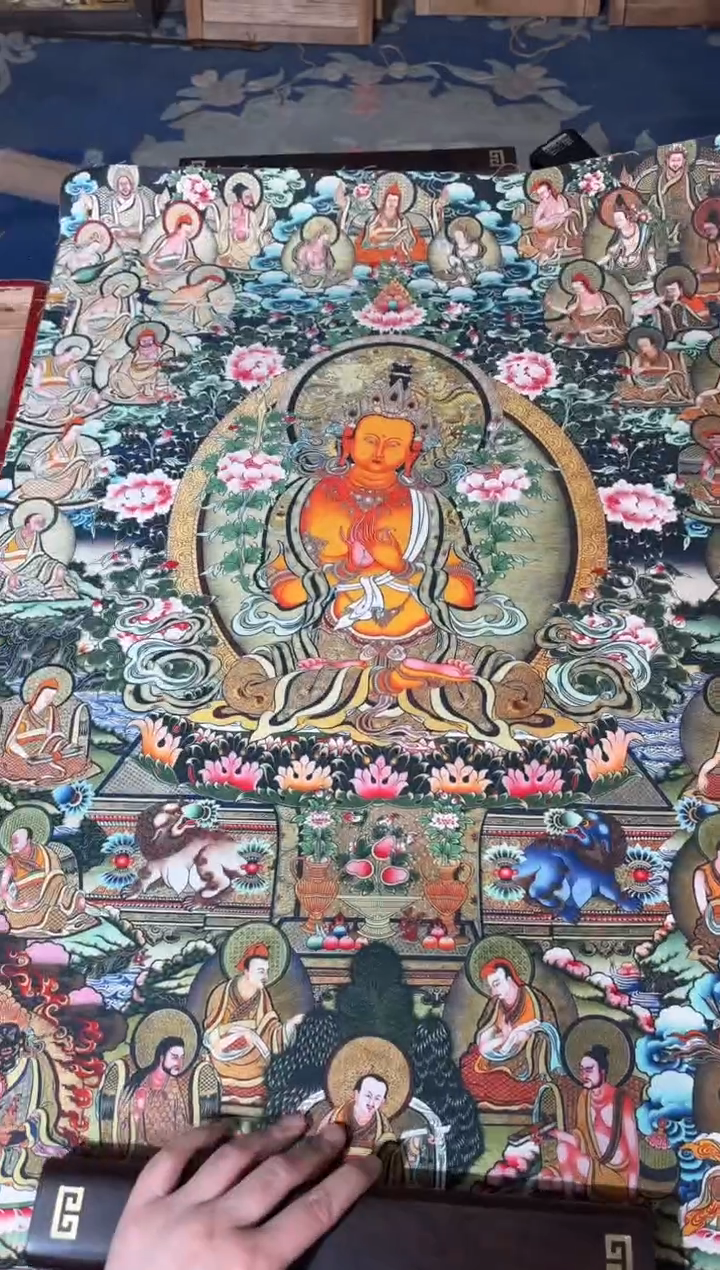 卷轴画龙妹的唐卡tk16