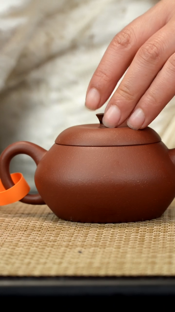 【闪购商品】紫砂茶壶底槽清扁匏瓜/170c