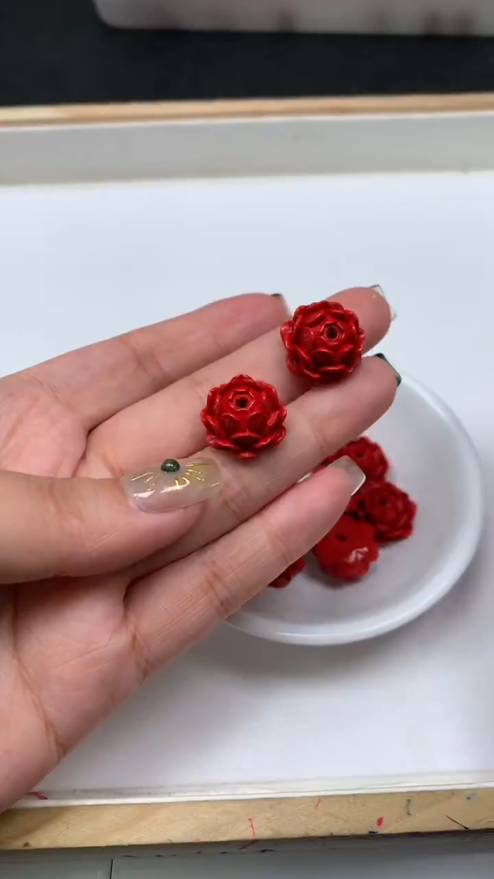 未镶嵌散珠玛瑙/玉髓T445红 砂 睡莲 16*10mm  2个6.8元