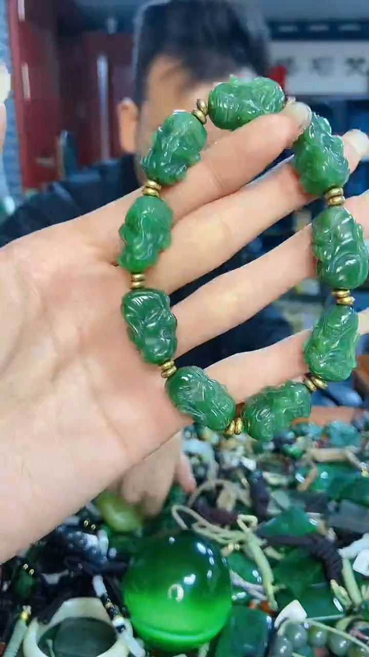 未镶嵌和田玉挂件1