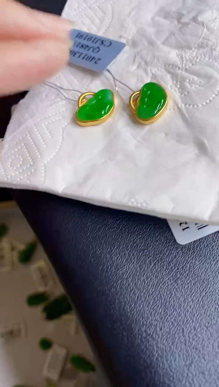 翡翠18K金镶嵌颈饰如意多样性发货发1