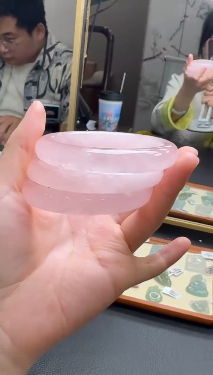【闪购商品】水晶手镯未镶嵌手镯多样性发一件