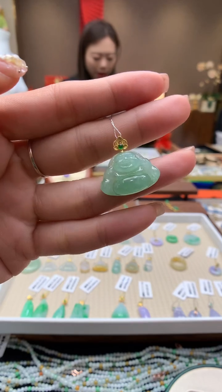 【闪购商品】翡翠颈饰18K金镶嵌佛