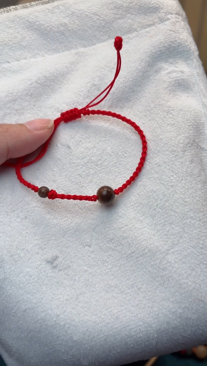 【闪购商品】白玉菩提手串黑编绳 沉