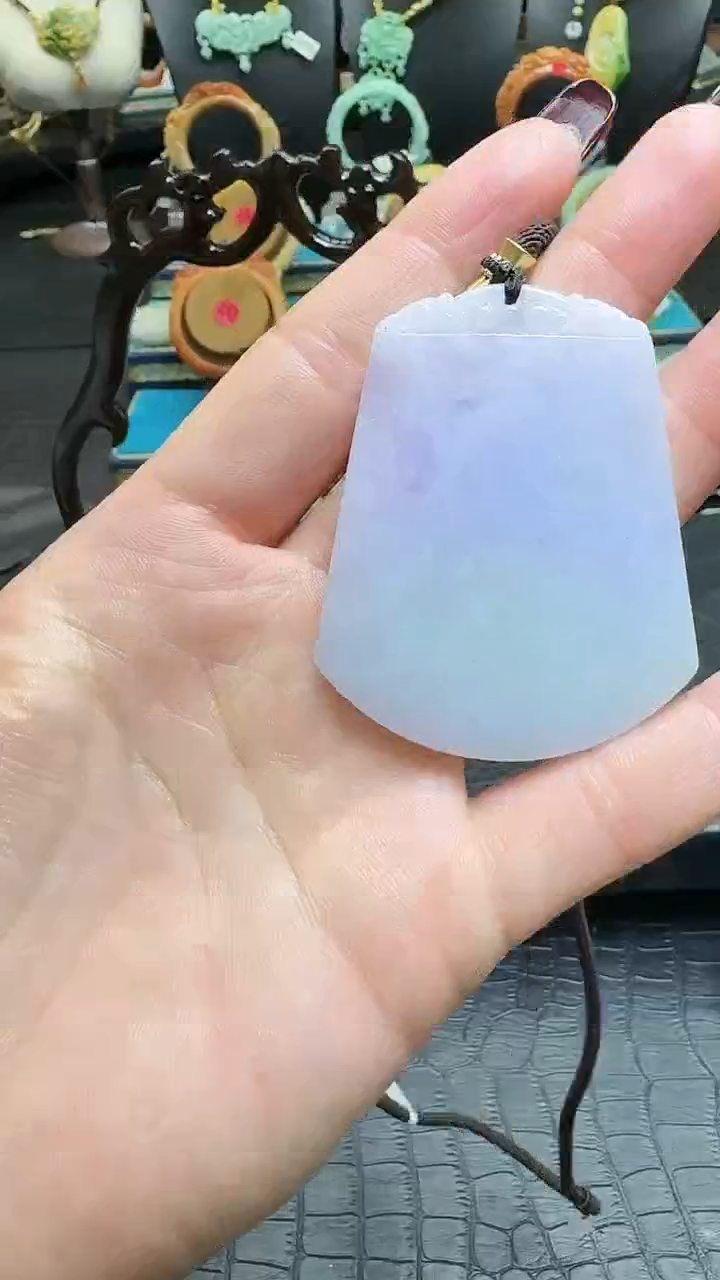 【闪购商品】翡翠颈饰未镶嵌无事牌