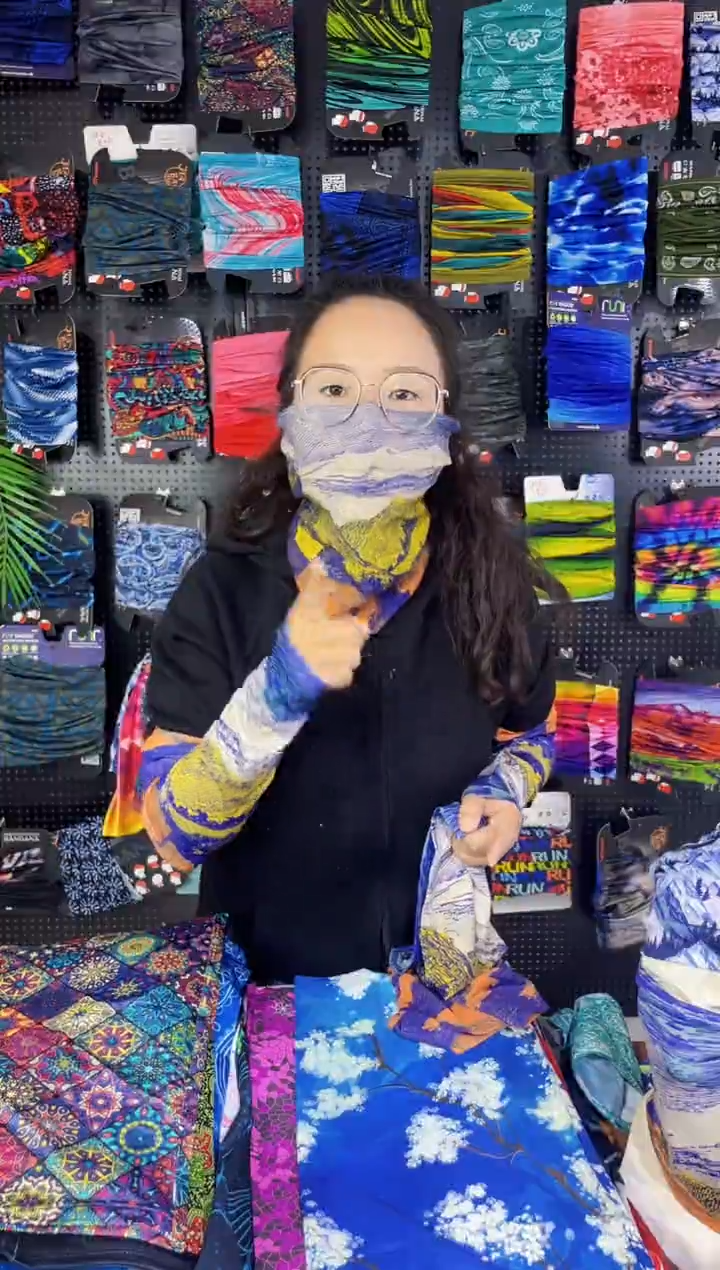 锦纶利****?云霭雪巅面罩111