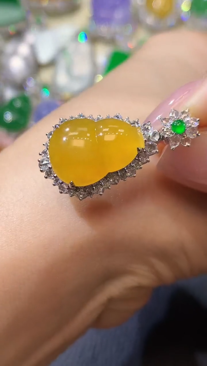 【闪购商品】翡翠吊坠(不含链)18K金镶嵌D31