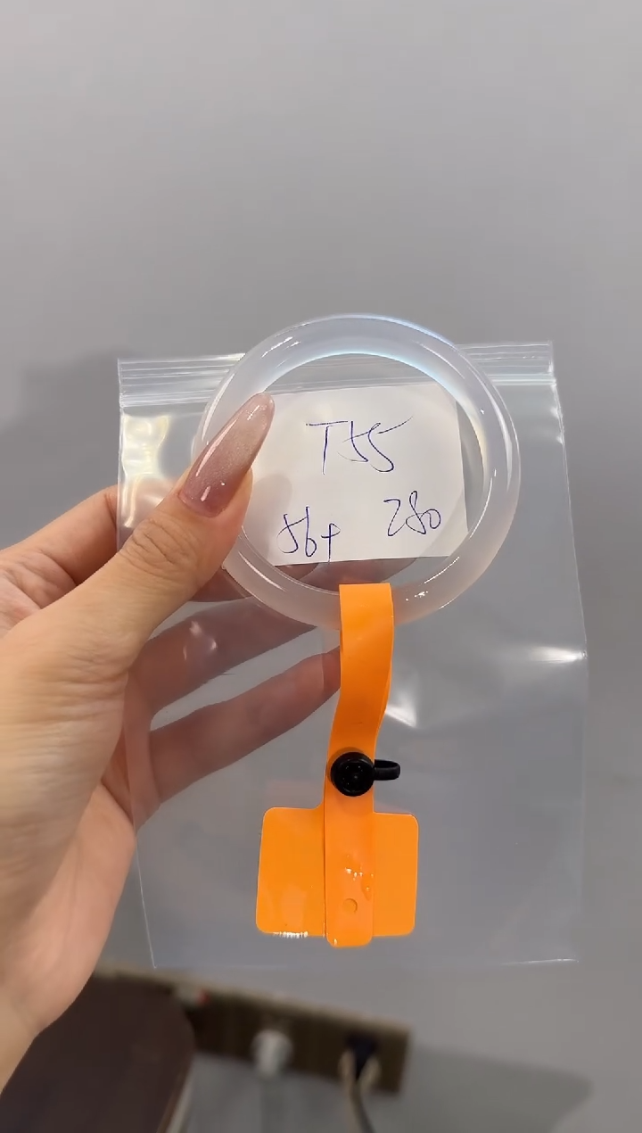 玛瑙/玉髓手镯未镶嵌悲****主T55