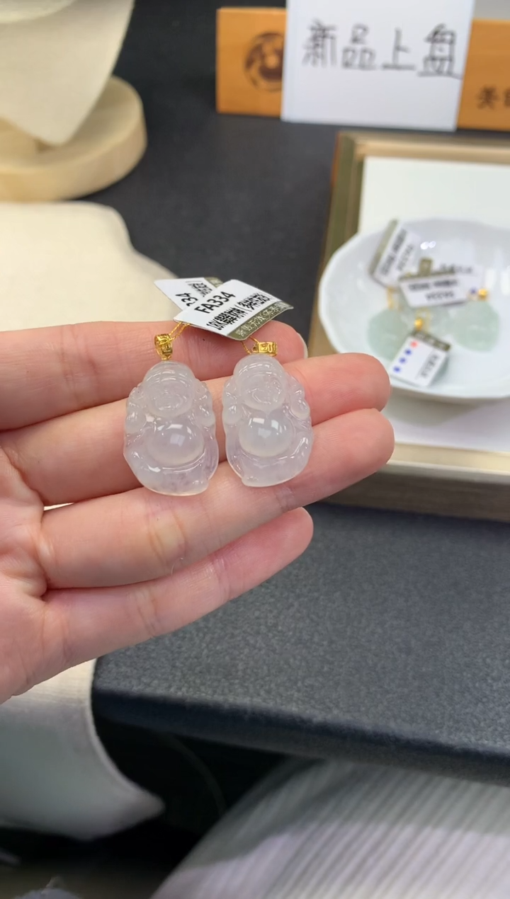 【闪购商品】翡翠颈饰18K金镶嵌FA334翡翠财神多样性发其一