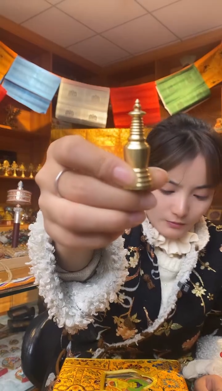 【闪购商品】泥塑塔-与实物略有差异介意者慎拍