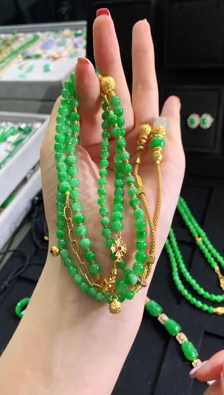 【闪购商品】翡翠颈饰18K金镶嵌珠串