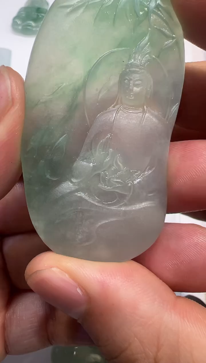 【闪购商品】定制翡翠未镶嵌自在