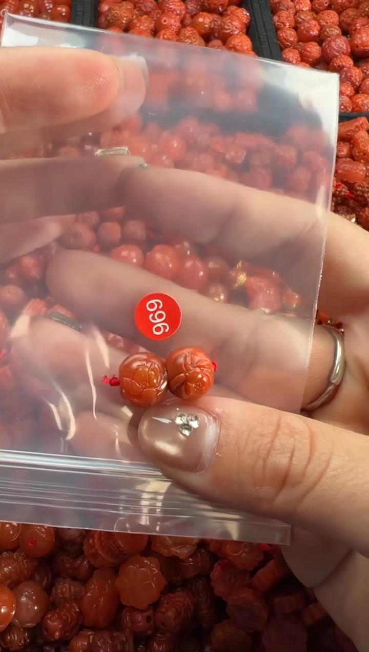 【闪购商品】南红玛瑙未镶嵌吊坠(不含链)3