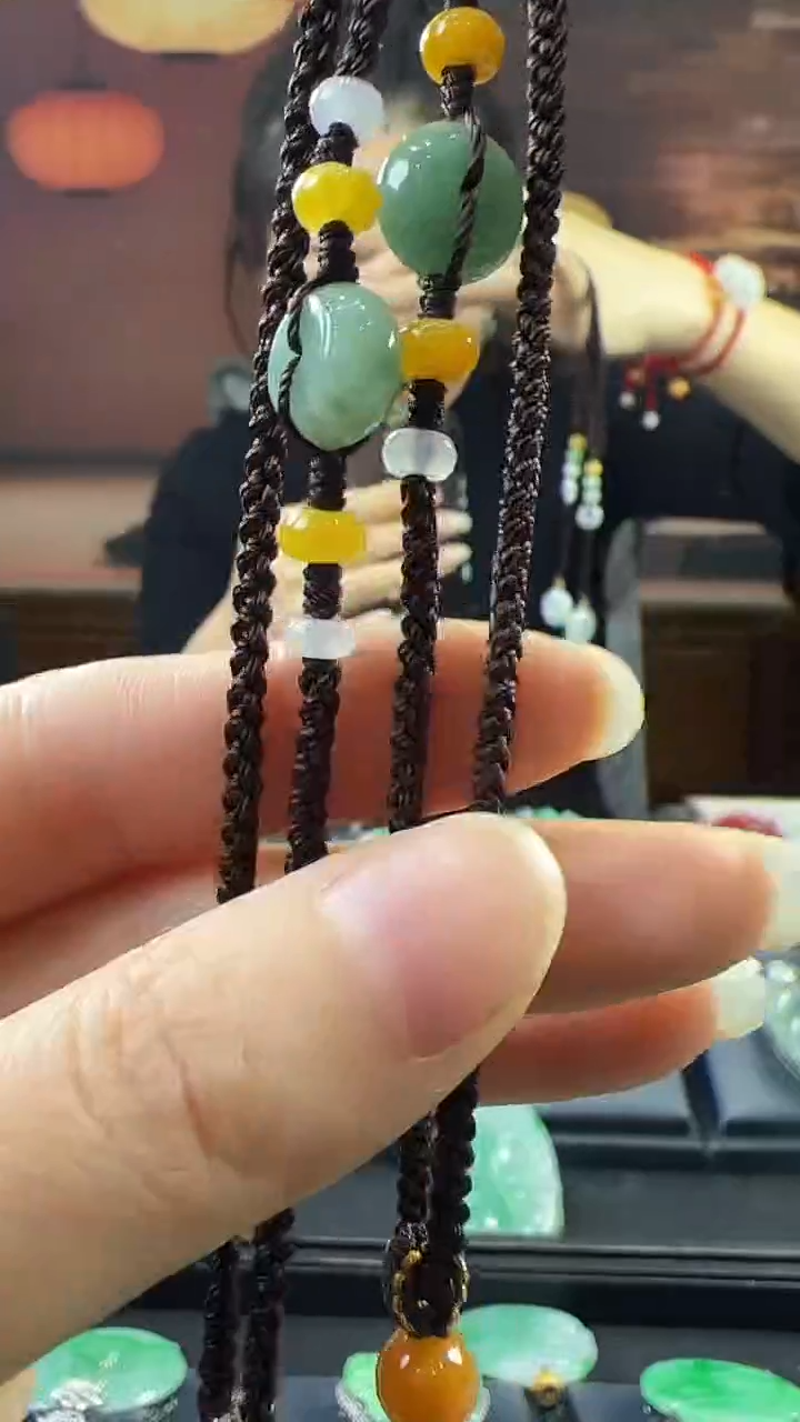 未镶嵌挂件翡翠美背绳（多样性发其一）