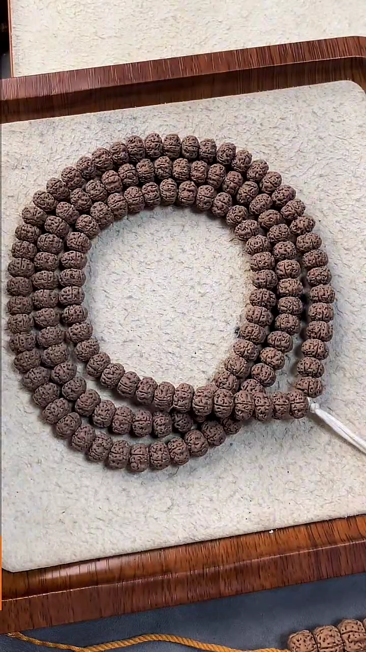 吊坠金刚菩提两****?16.66666666666