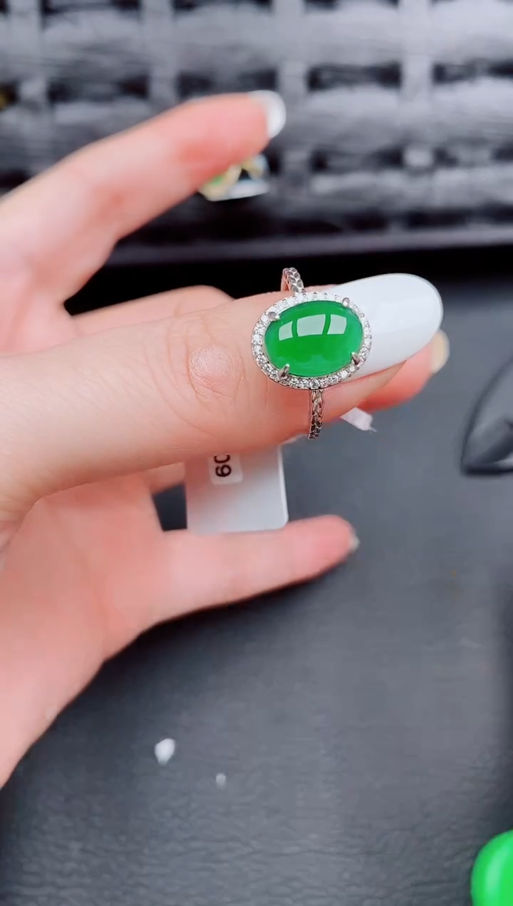 【闪购商品】翡翠戒指银S925镶嵌天然a货翡翠339