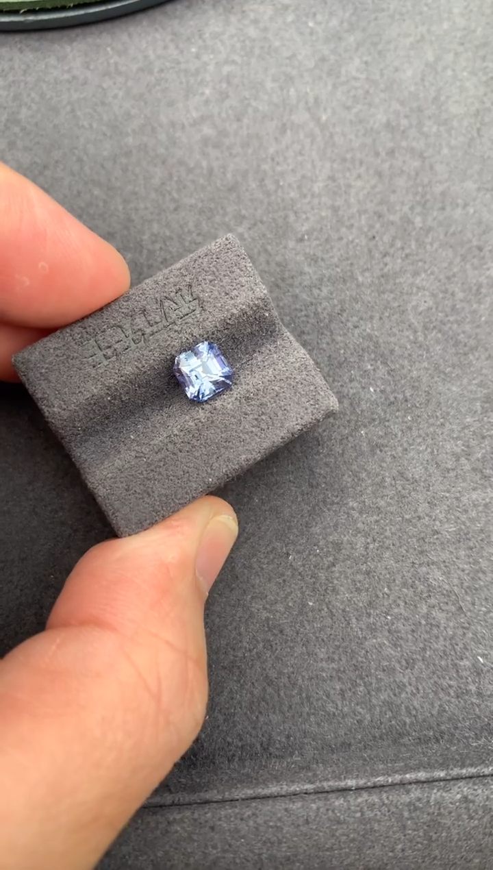 裸石蓝宝石1.5ct矢车菊 定制 BE