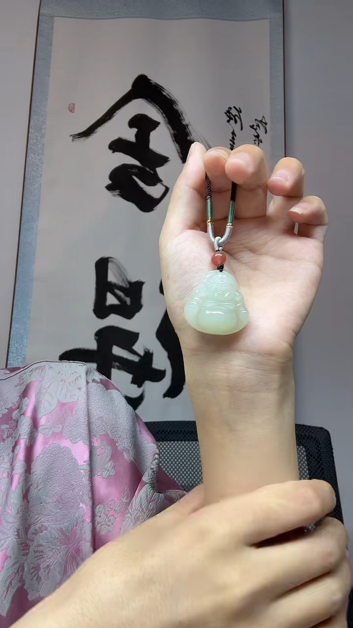 和田玉未镶嵌吊坠(不含链)厚约卡10宽约卡29高约卡29