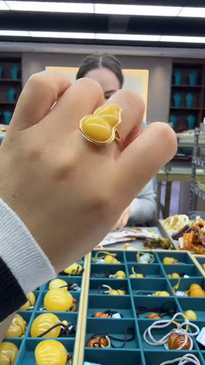 未镶嵌琥珀戒指58秒拍号 假一罚三 