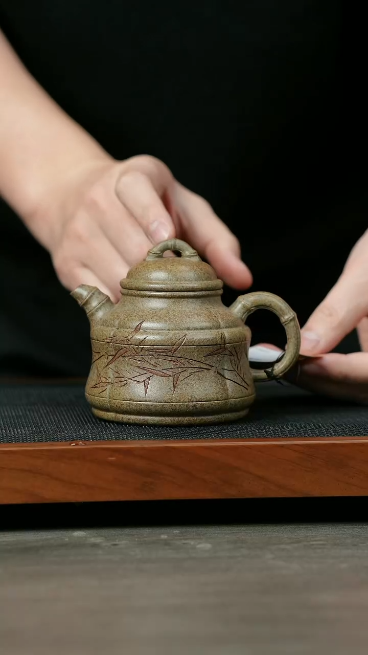 【闪购商品】紫砂茶壶H1303陆建平柴烧竹鼎