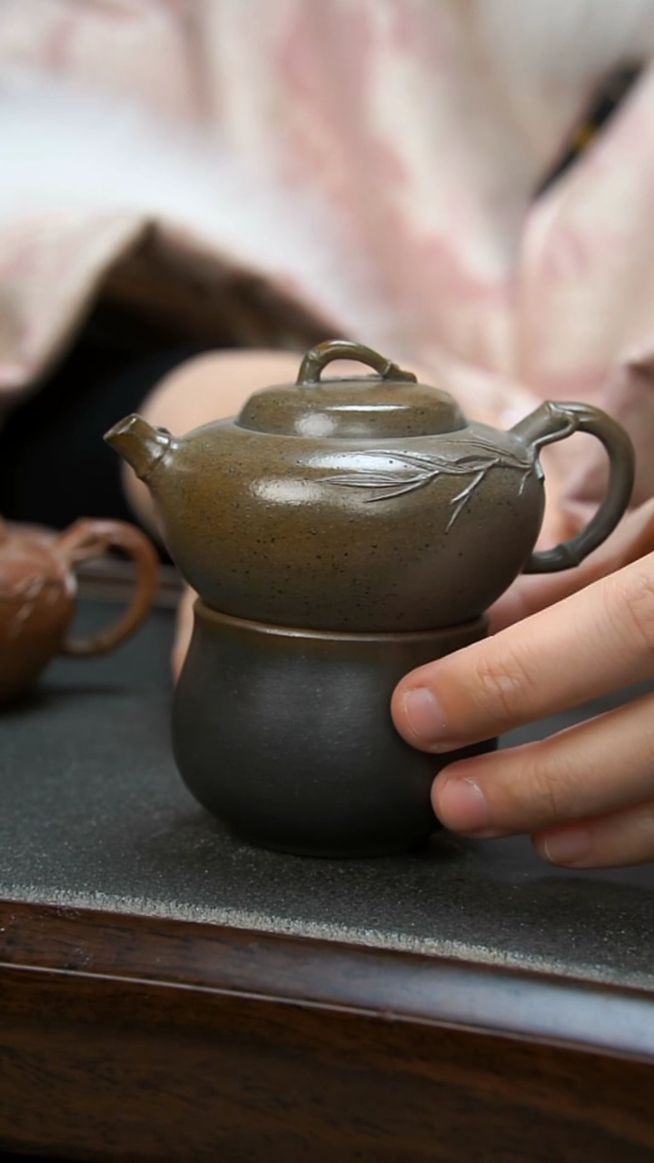 【闪购商品】紫砂茶壶柴烧竹子小壶+杯子